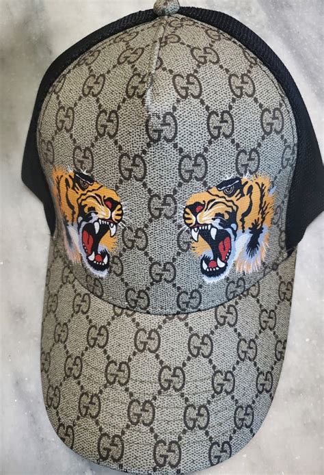 gucci lion cap